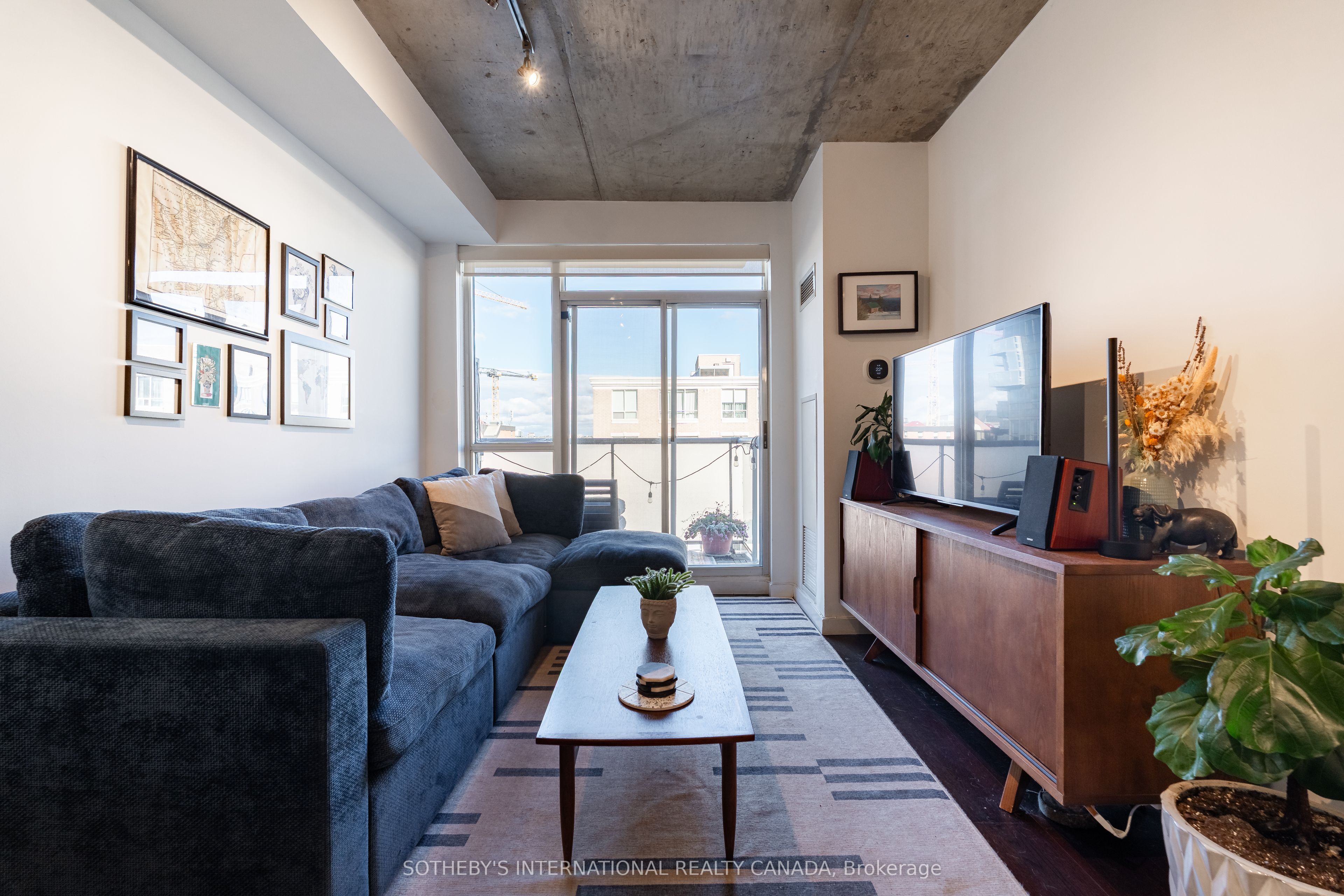 1005 King Street #810 Toronto C01, ON M6K 3M8