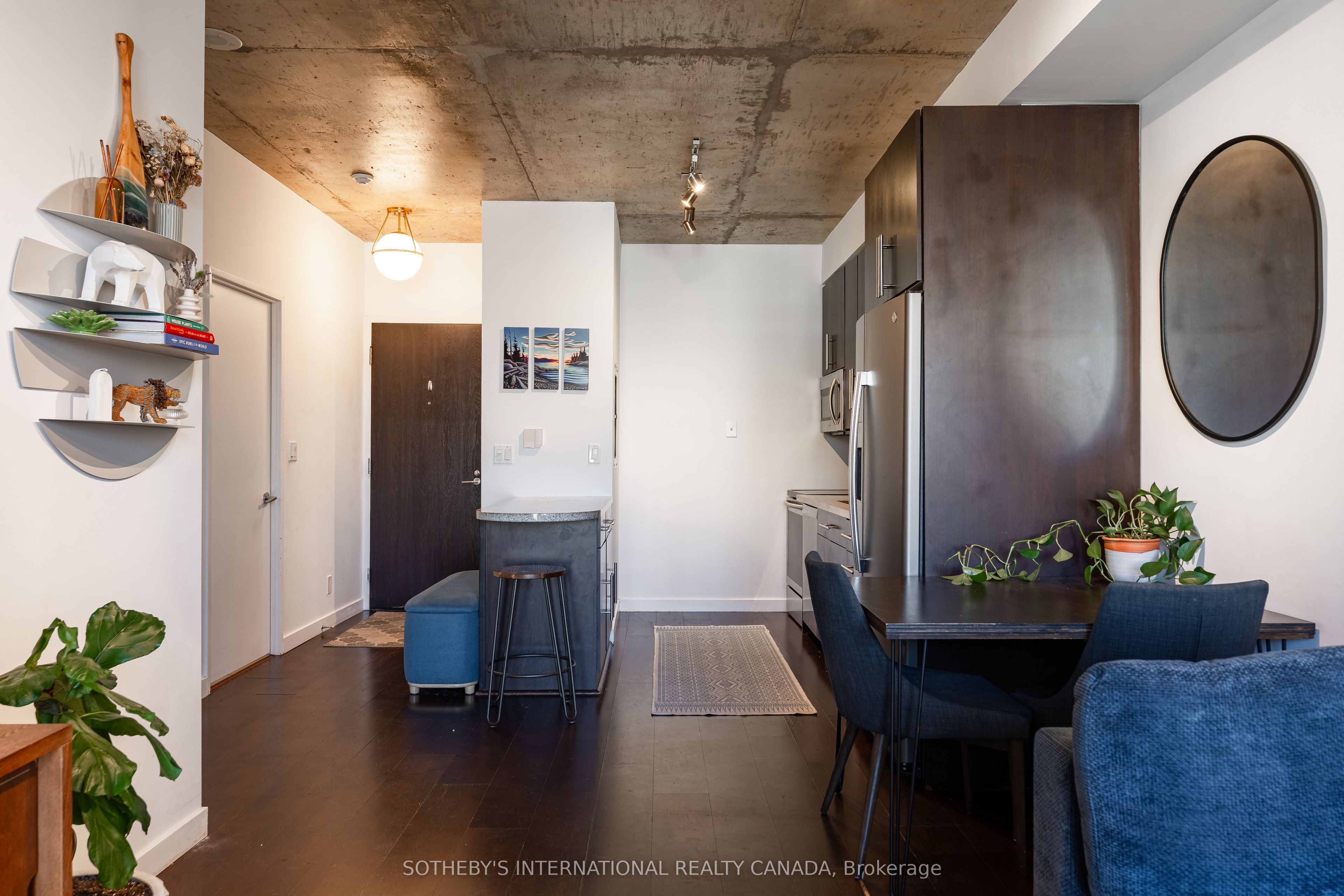 1005 King Street #810 Toronto C01, ON M6K 3M8