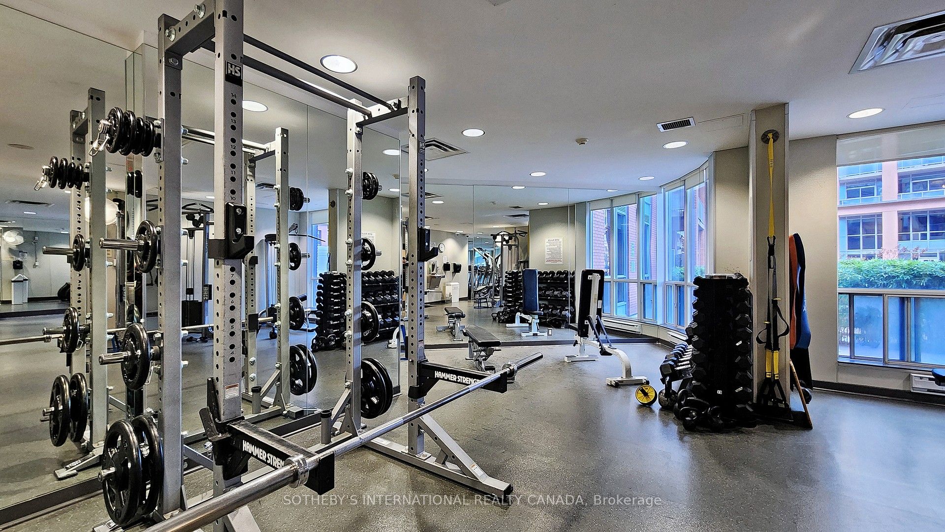 1005 King Street #810 Toronto C01, ON M6K 3M8