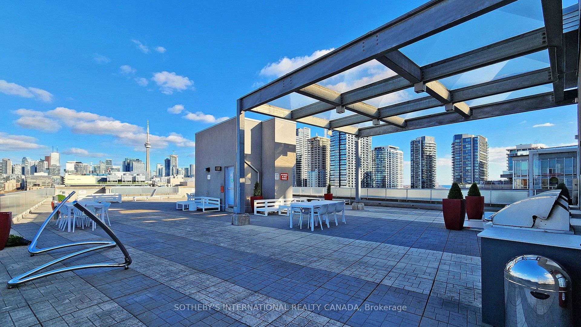 1005 King Street #810 Toronto C01, ON M6K 3M8