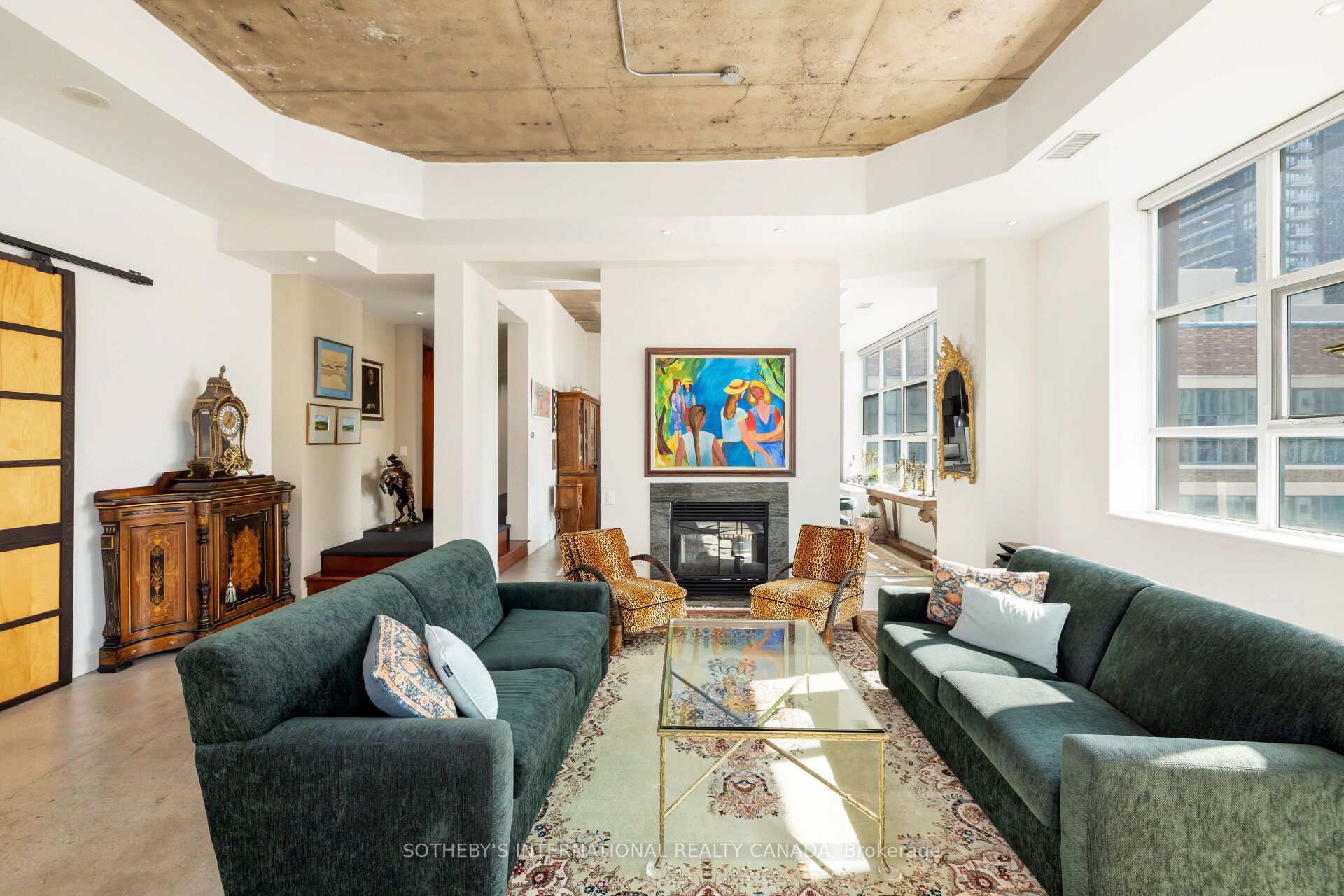 155 Dalhousie Street #PH1 Toronto C08, ON M5B 2P7