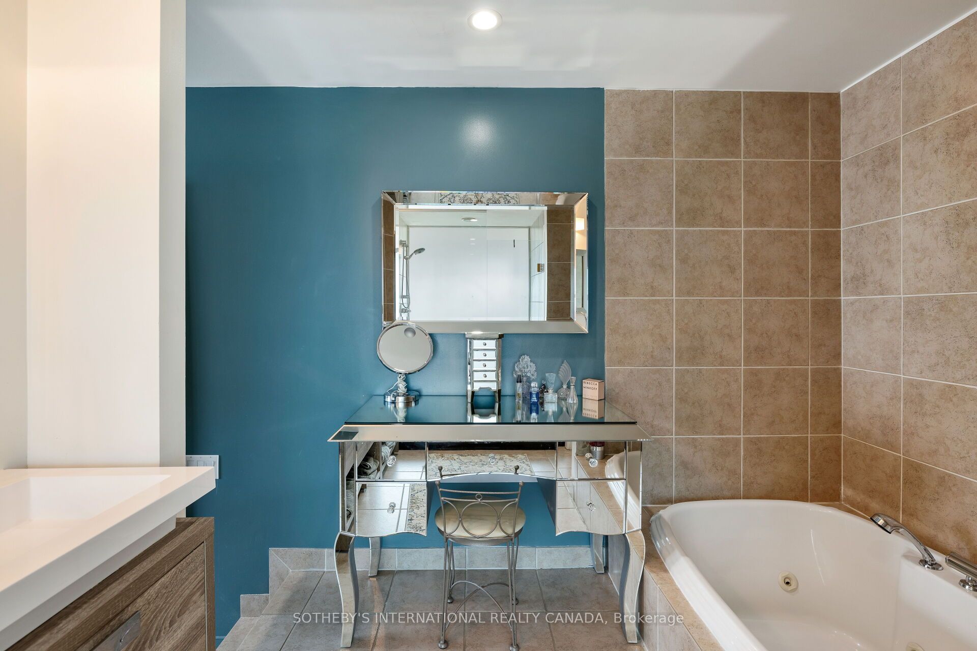 155 Dalhousie Street #PH1 Toronto C08, ON M5B 2P7