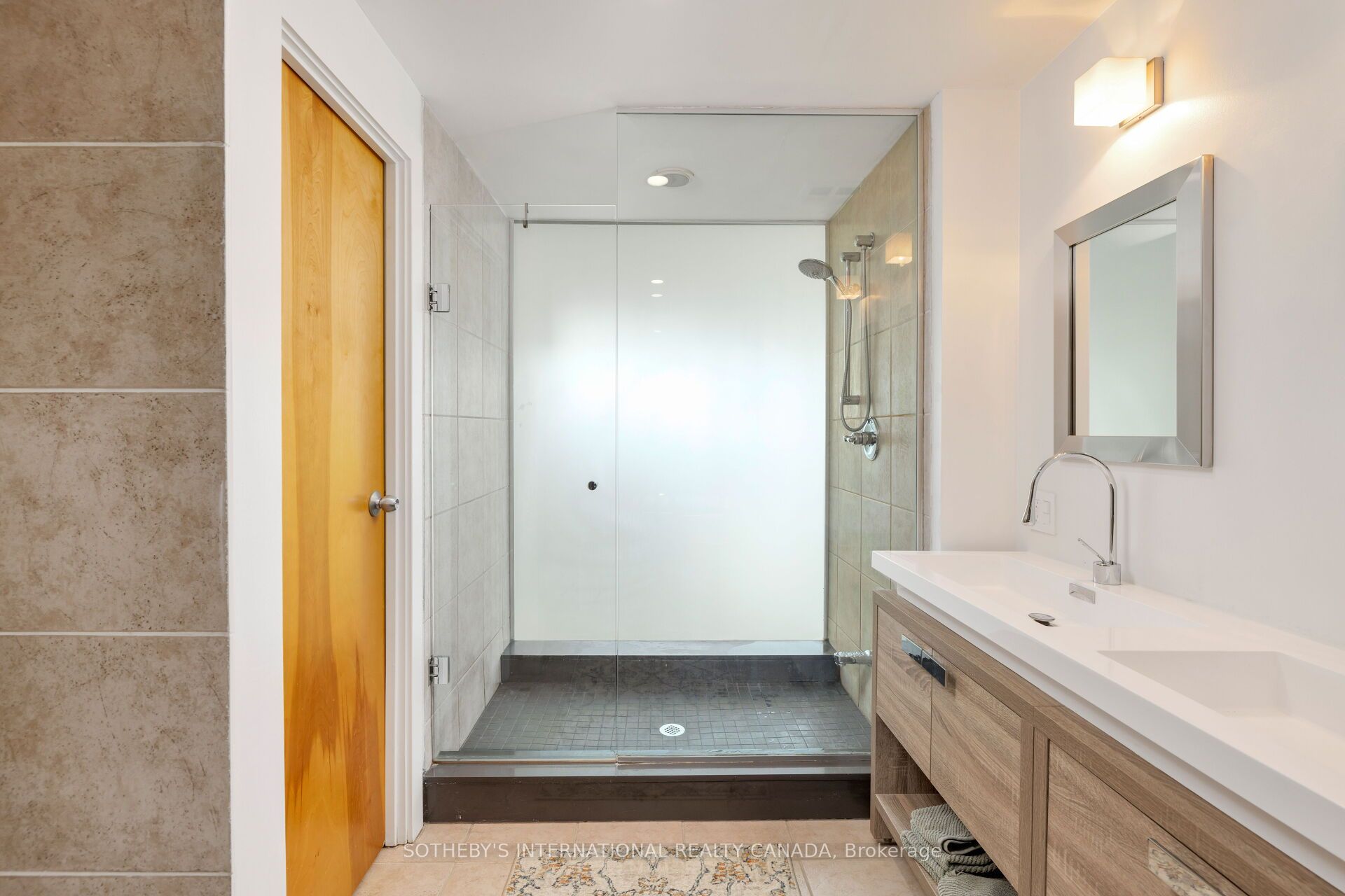 155 Dalhousie Street #PH1 Toronto C08, ON M5B 2P7