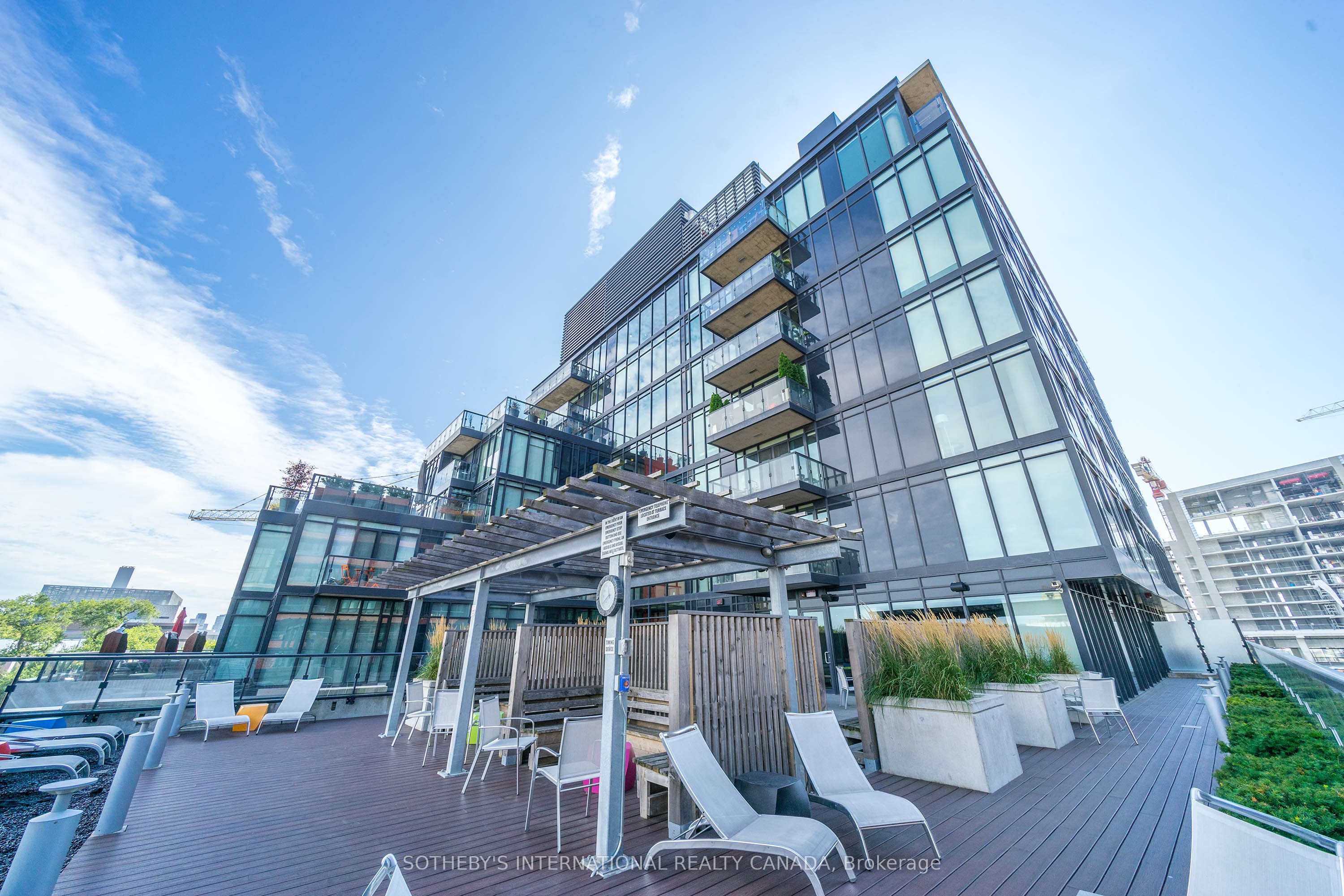 8 Dovercourt Road #305 Toronto C01, ON M6J 0B6