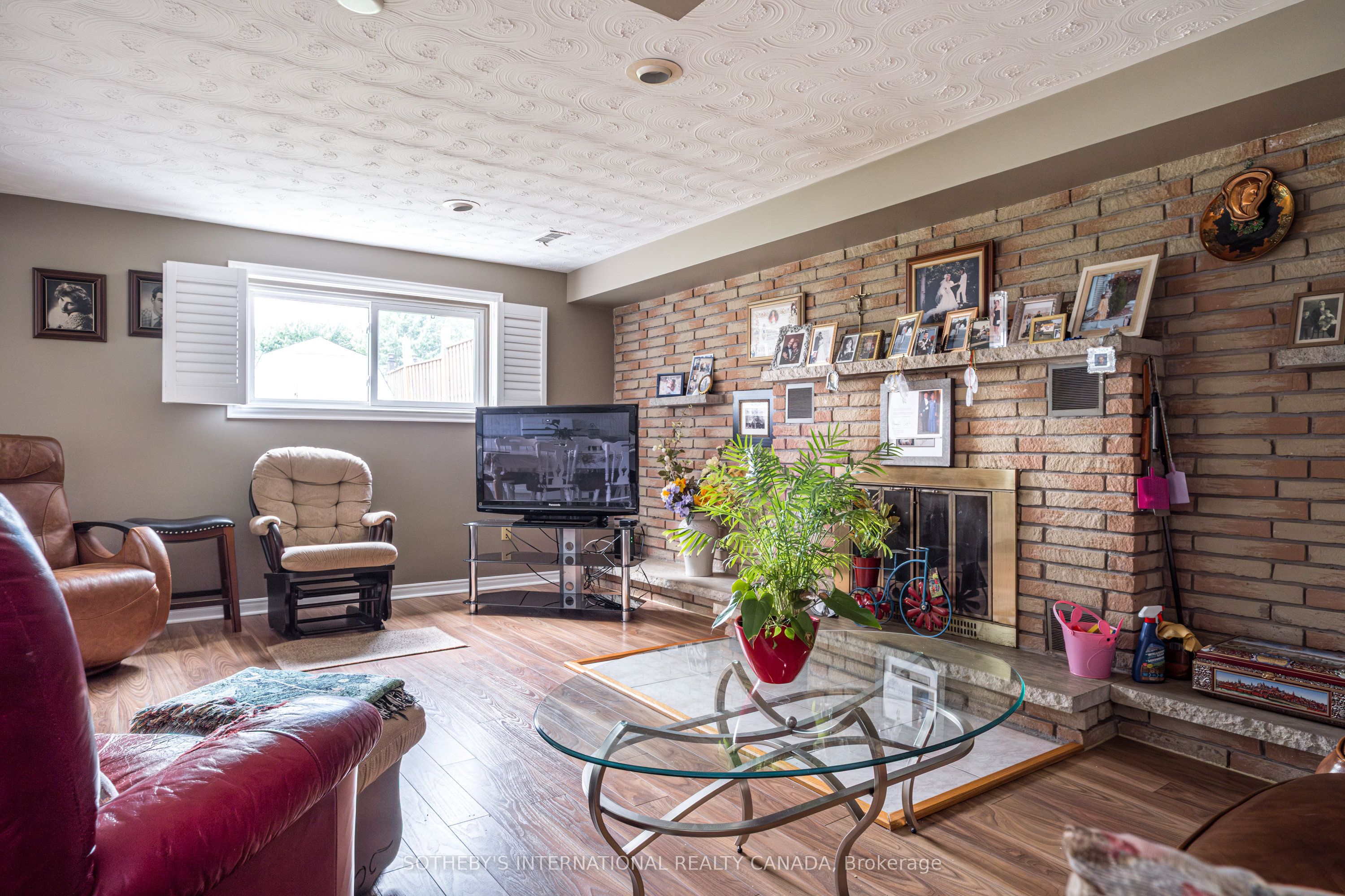 87 Bridlewood Drive Welland, ON L3C 6H3