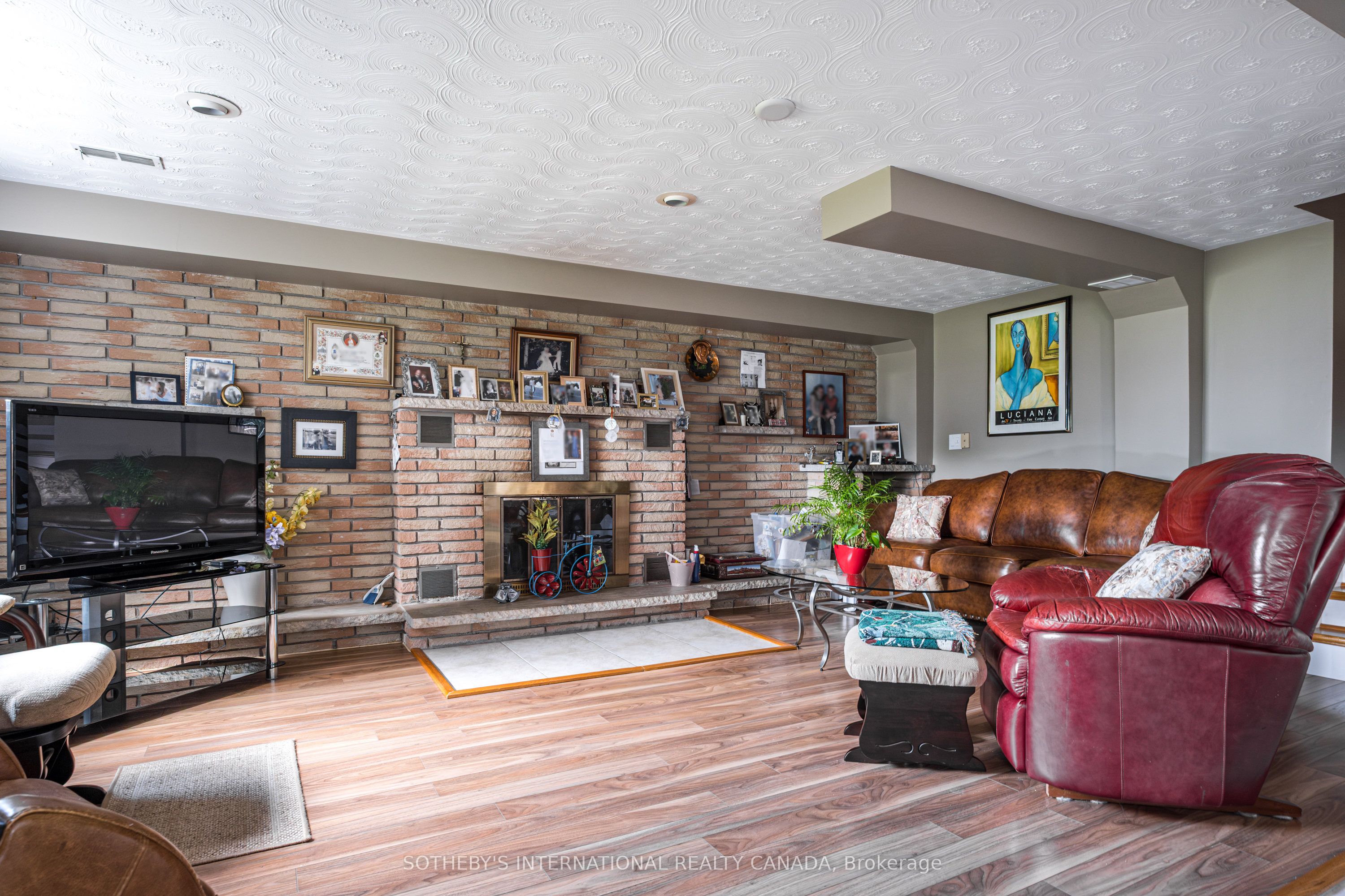 87 Bridlewood Drive Welland, ON L3C 6H3