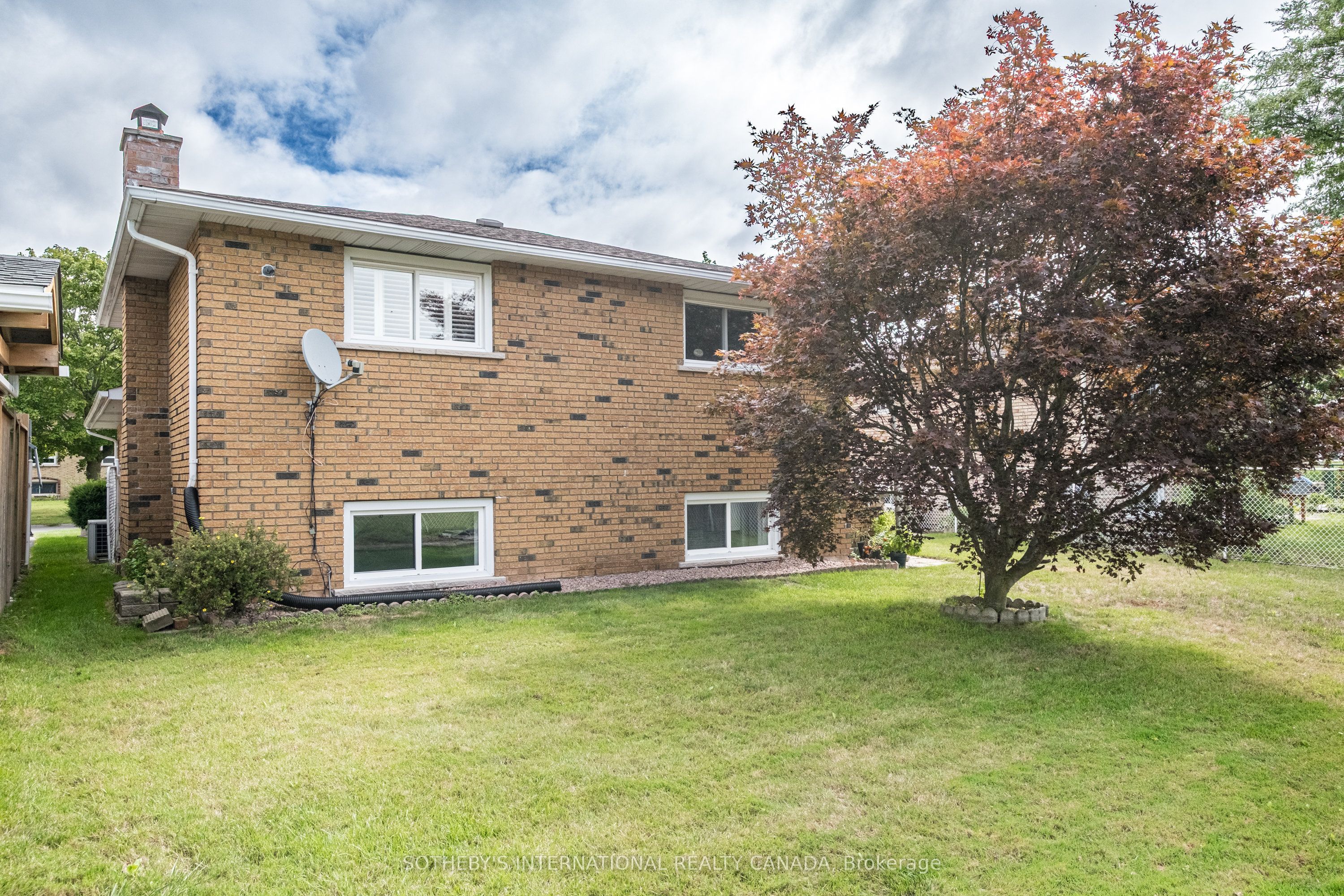 87 Bridlewood Drive Welland, ON L3C 6H3