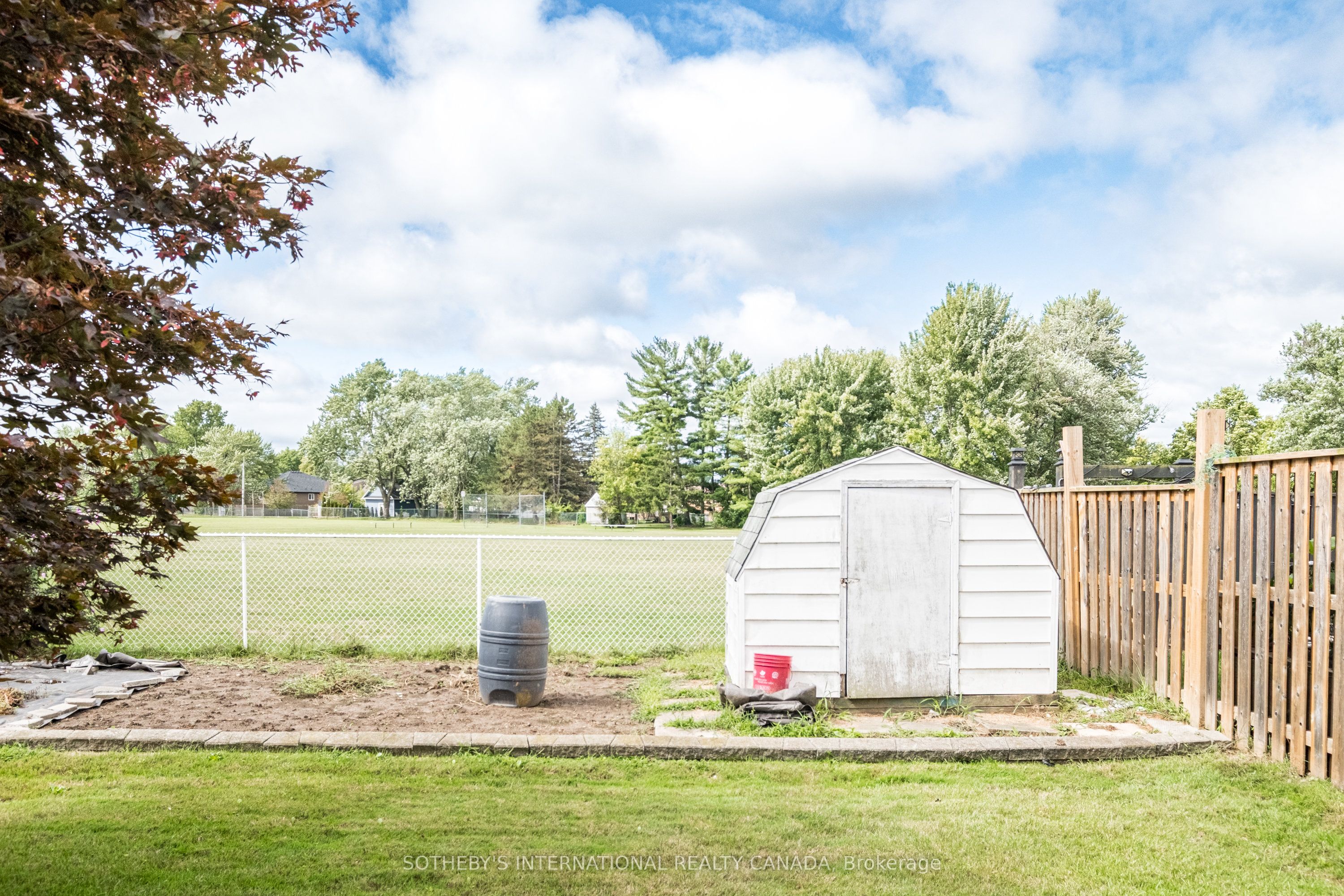 87 Bridlewood Drive Welland, ON L3C 6H3