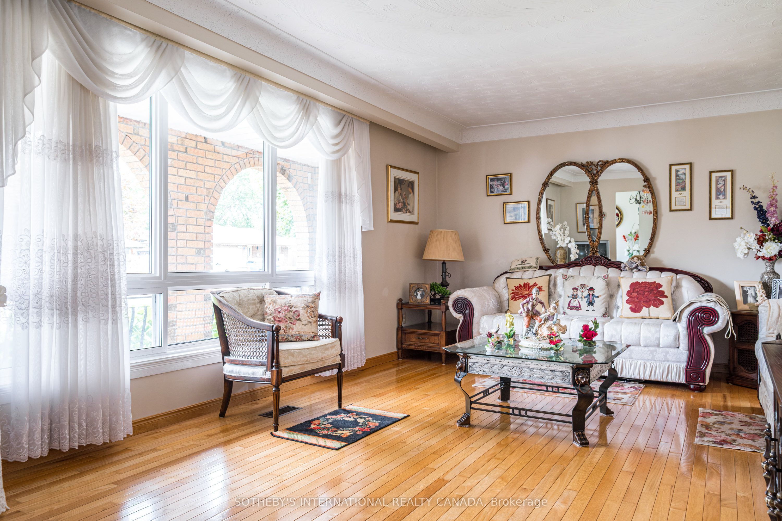 87 Bridlewood Drive Welland, ON L3C 6H3