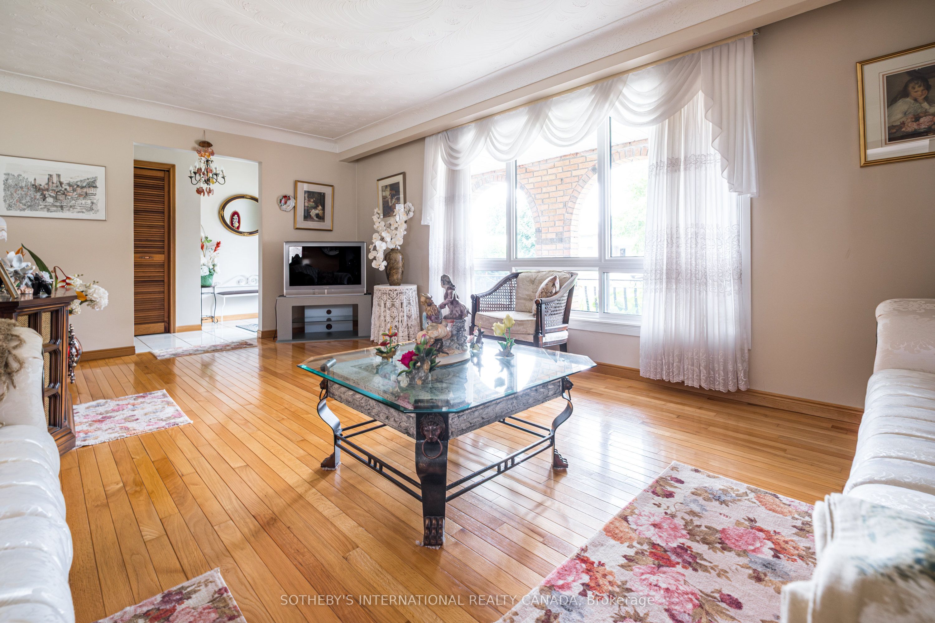 87 Bridlewood Drive Welland, ON L3C 6H3